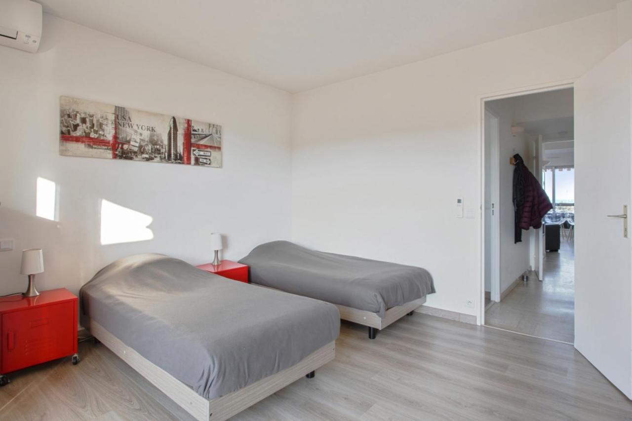 Flat w terrace parking&beautiful view in Villeneuve-Loubet - Welkeys Buitenkant foto