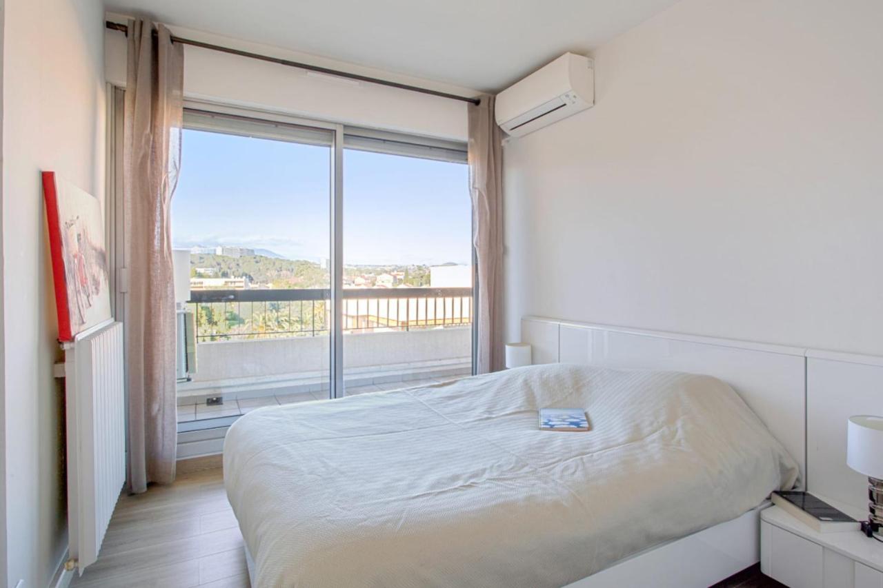 Flat w terrace parking&beautiful view in Villeneuve-Loubet - Welkeys Buitenkant foto