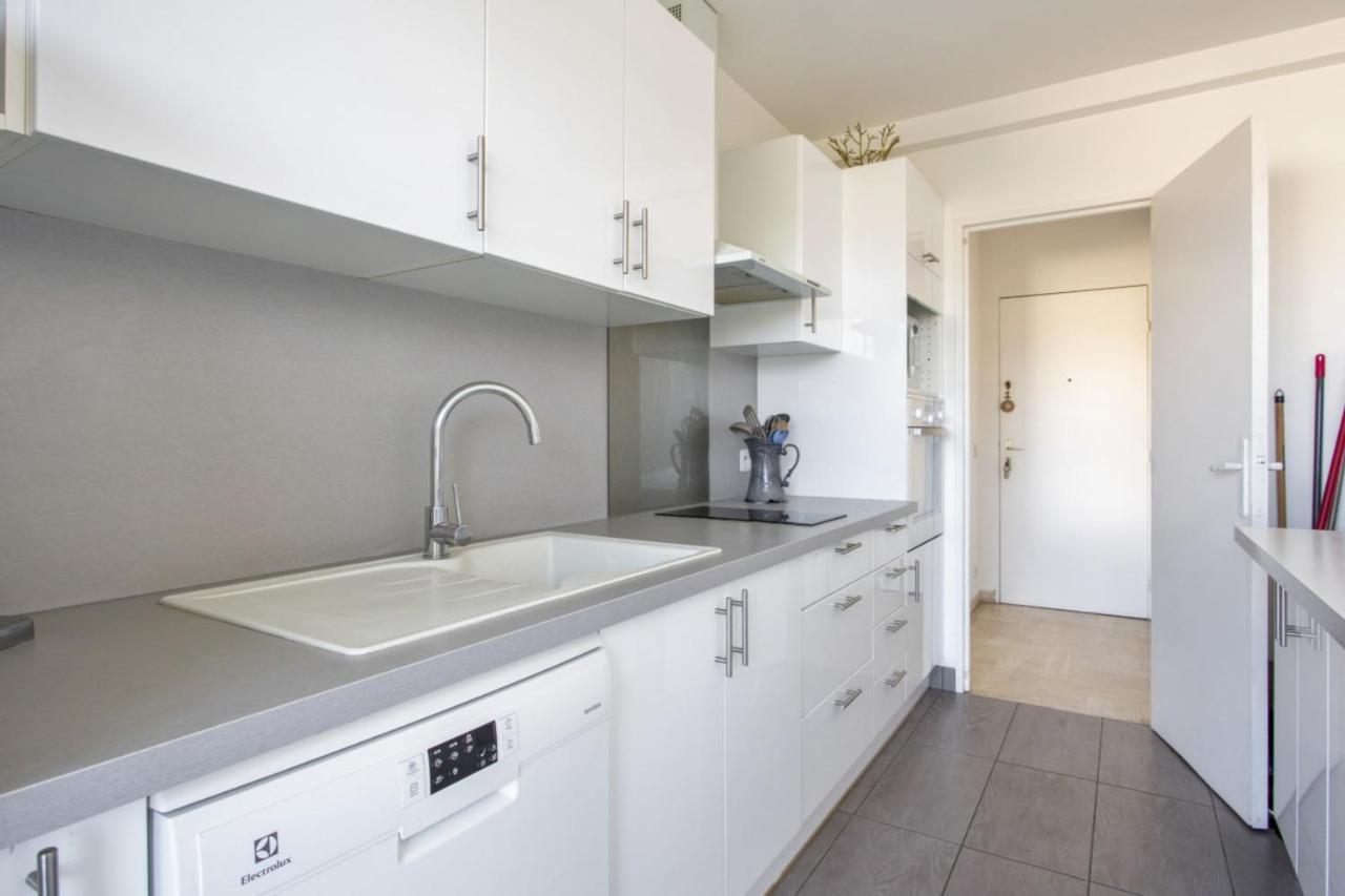 Flat w terrace parking&beautiful view in Villeneuve-Loubet - Welkeys Buitenkant foto